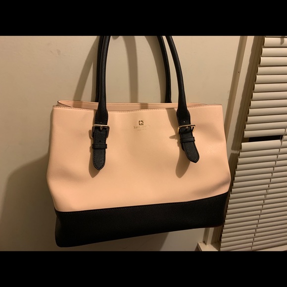 Kate Spade tote - Picture 1 of 2